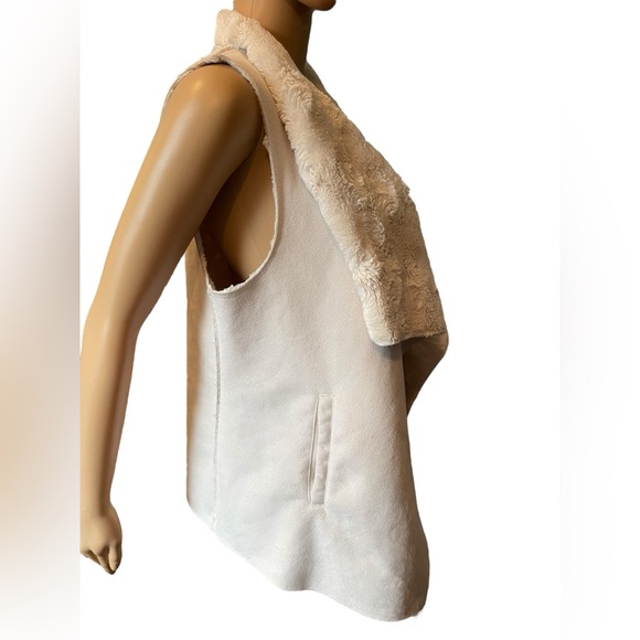 Marc New York Andrew Mark Cream Faux Fur Neutral Open Face Soft Luxe Vest - Picture 5 of 11